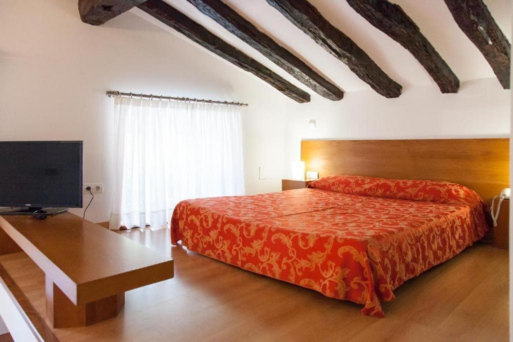Gastro Hotel La Giraldilla Liérganes الغرفة الصورة