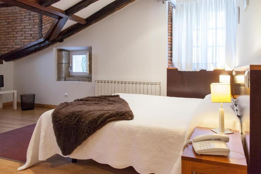 Gastro Hotel La Giraldilla Liérganes الغرفة الصورة