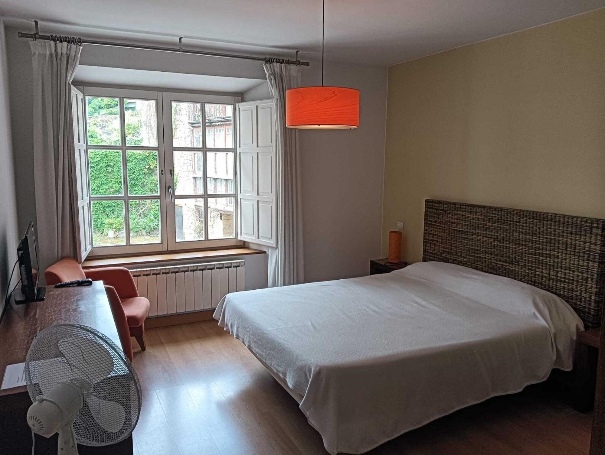 Gastro Hotel La Giraldilla Liérganes الغرفة الصورة